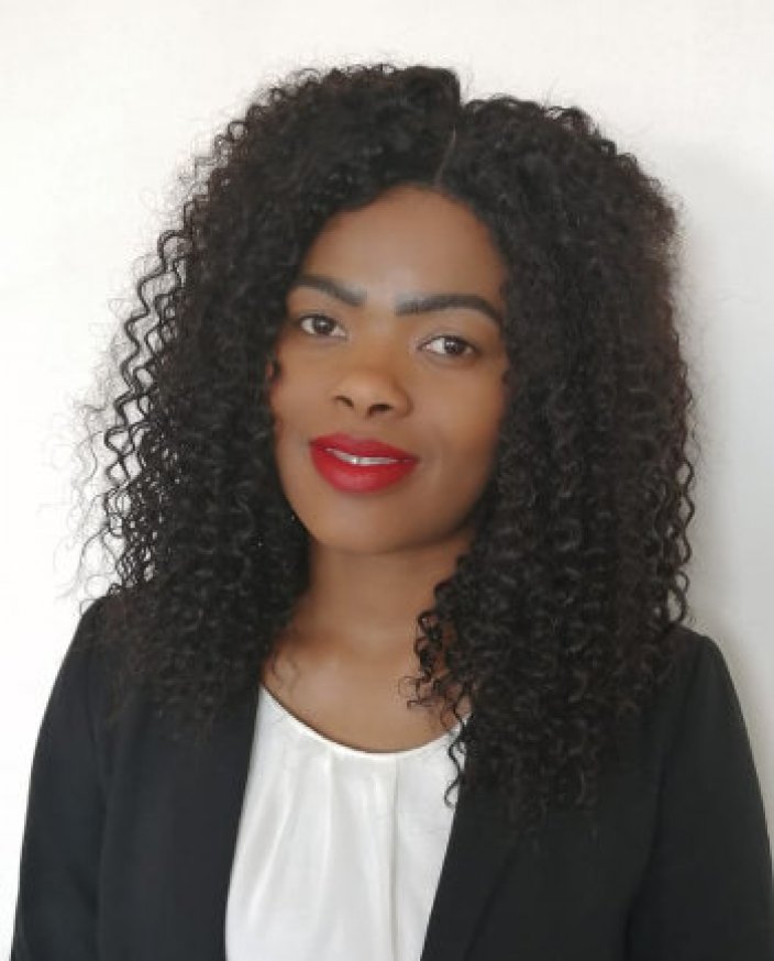 gallery/portals-0-Staff-Winnie_350x435